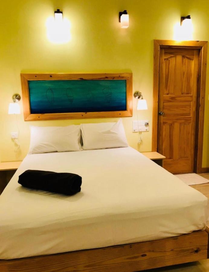 Royal Reef Stay Mathiveri Buitenkant foto